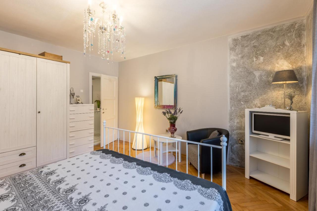 Artistic Chill Art Apartment 2+2.Centar Of Split. Екстериор снимка